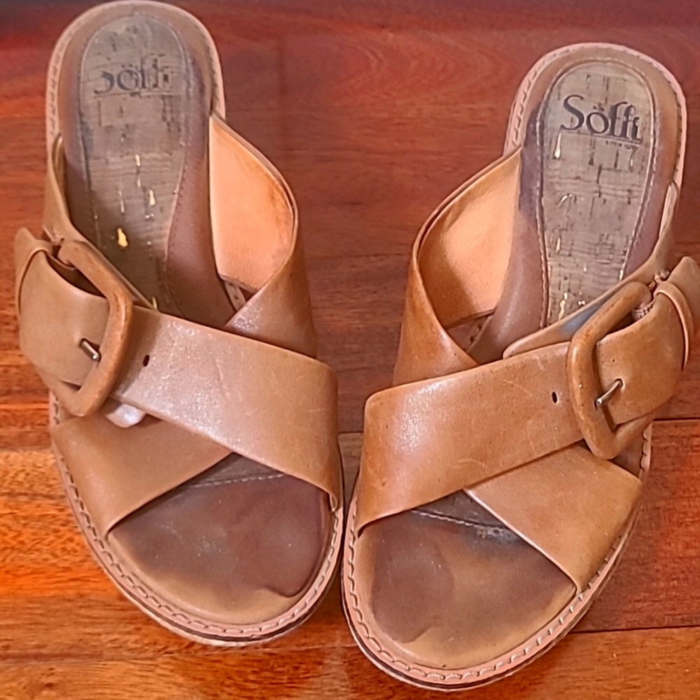 Sofft tan shoes